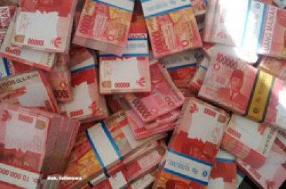 PEREDARAN UANG DI JATIM 21 TRILIUN SELAMA LEBARAN 2016