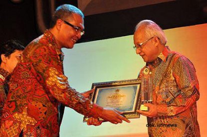 PERANGI HOAX, MEDIA WAJIB JADI REFERENSI  