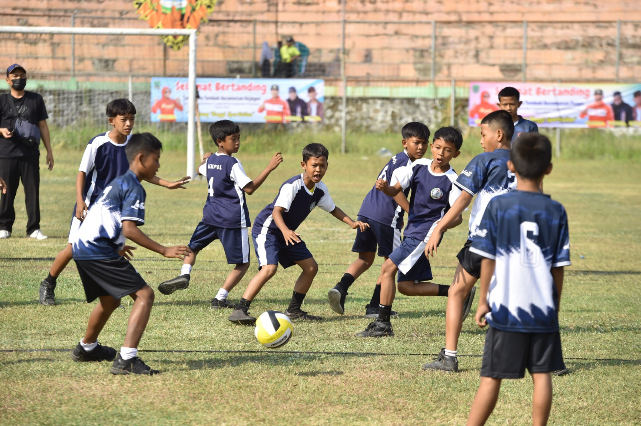 Ciptakan Generasi Sehat Melalui Event Permainan Tradisional Bola Tembak