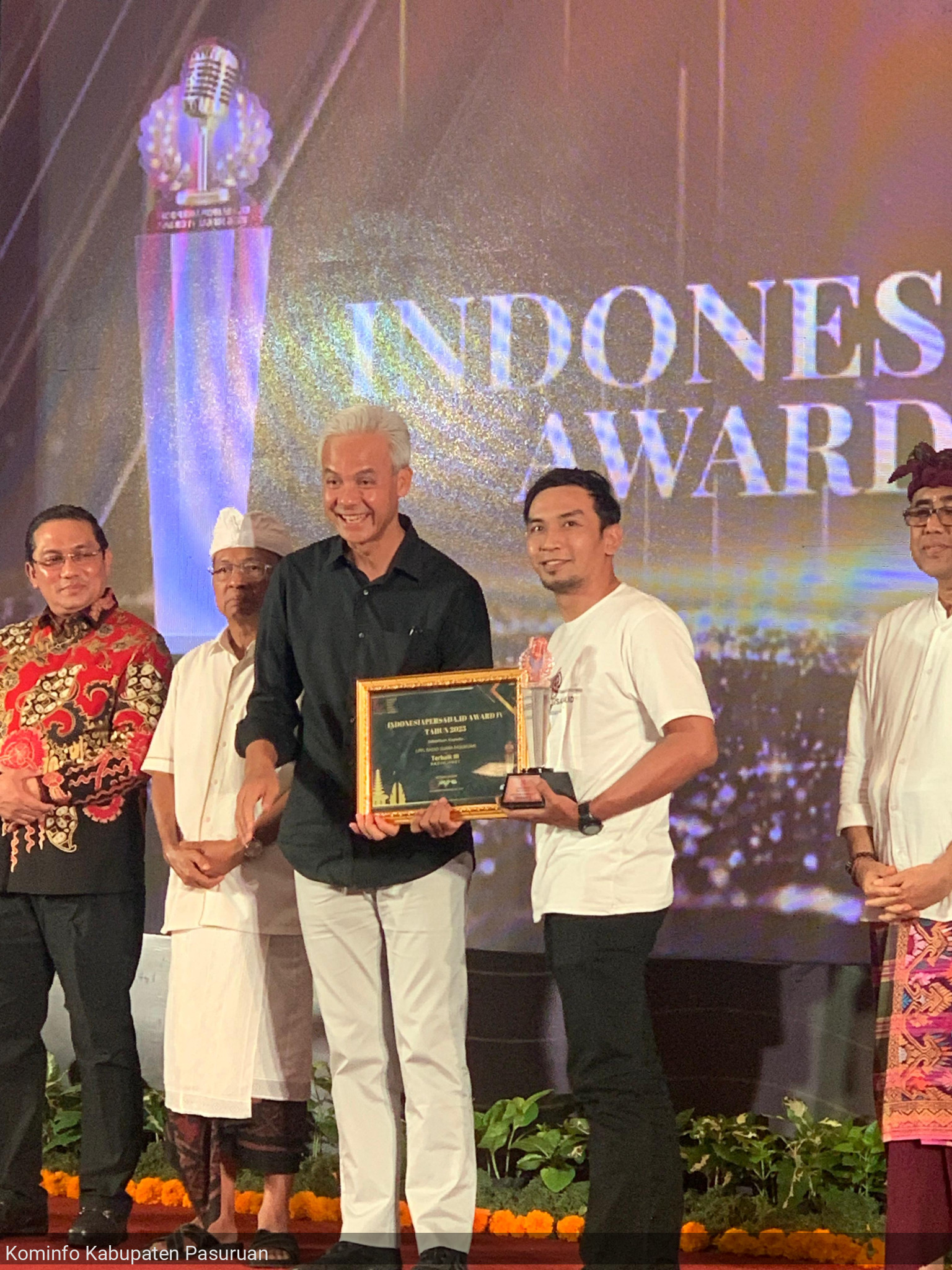 Raih Juara Terbaik III Kategori Radio Host Terbaik, Diskominfo Kabupaten Pasuruan kembali Harumkan Nama Daerah di Tingkat Nasional