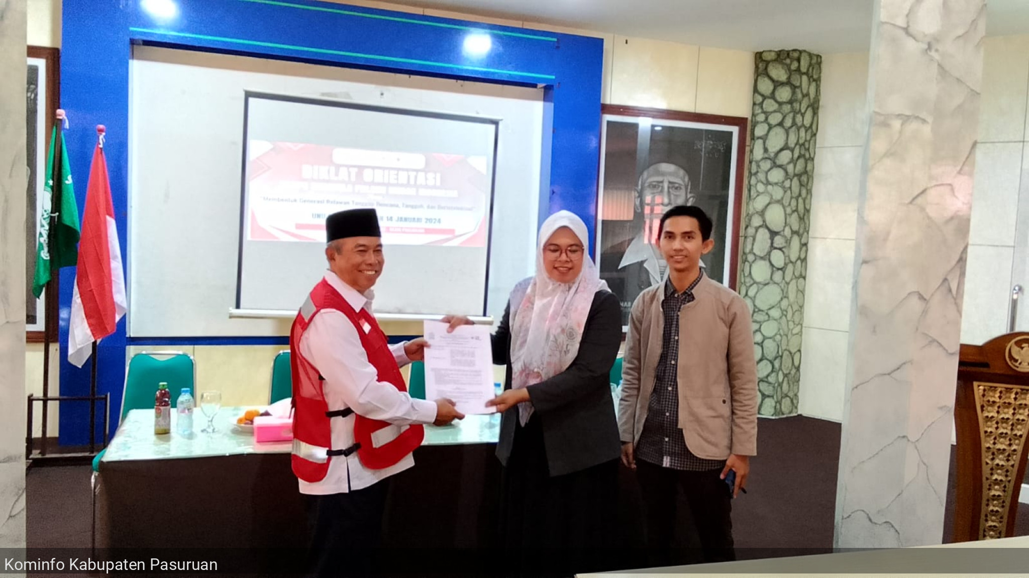 KSR PMI Unit Universitas NU Pasuruan dikukuhkan