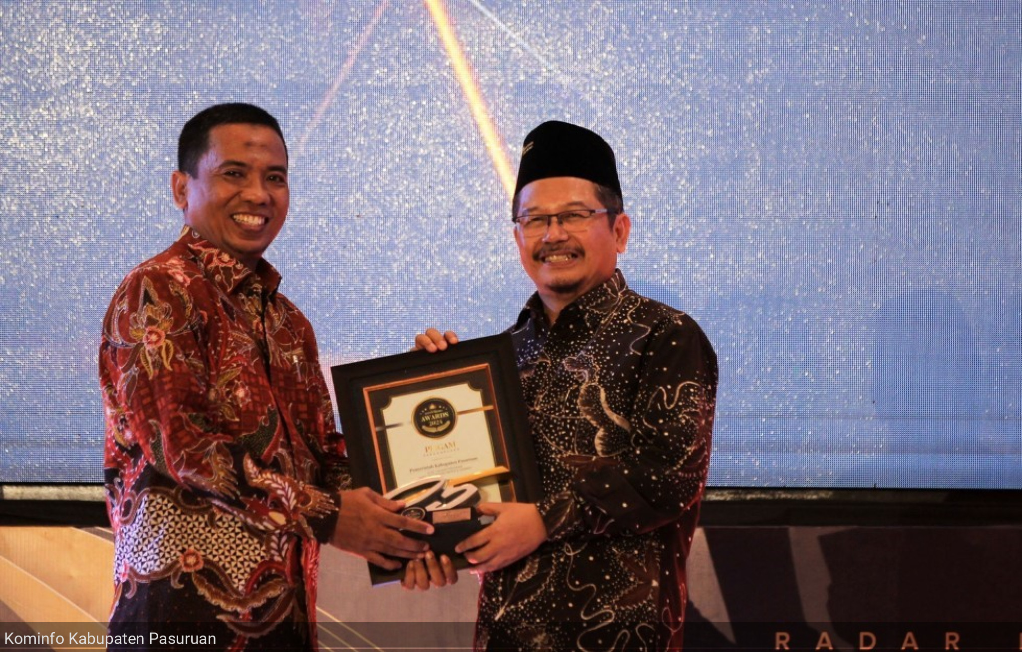 Pemkab Pasuruan Raih Penghargaan Radar Bromo Award 2024