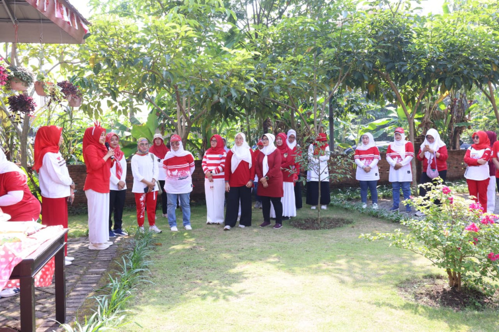 Lomba Semarak Kemerdekaan RI Ke - 80 oleh DWP dan PKK Kabupaten Pasuruan