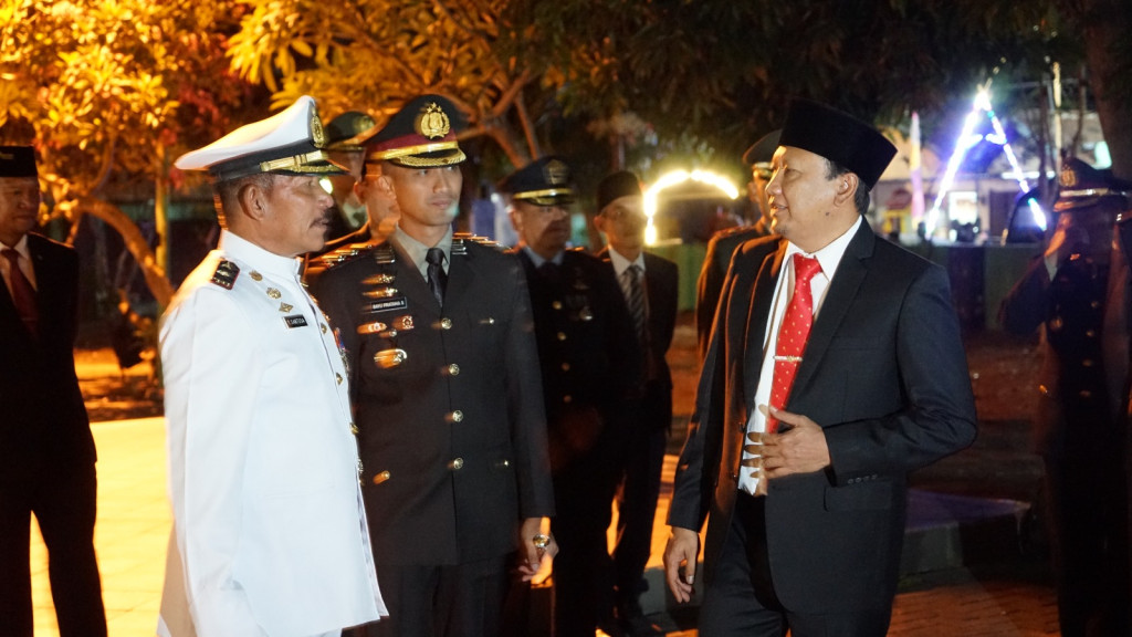 Renungan Malam di TMP Bangil Pasuruan