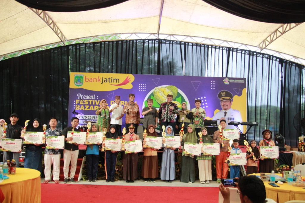Pembagian Hadiah Pemenang Lomba Event Festival Durian 2024
