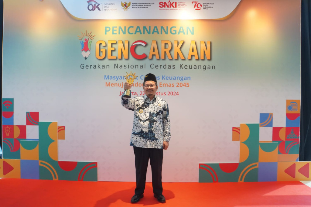 Pemkab Pasuruan Raih Penghargaan Sebagai Pemenang Financial Literacy Award 2024