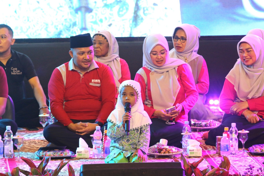 GERNASTIK (Gerakan Nasional R.A Membatik)