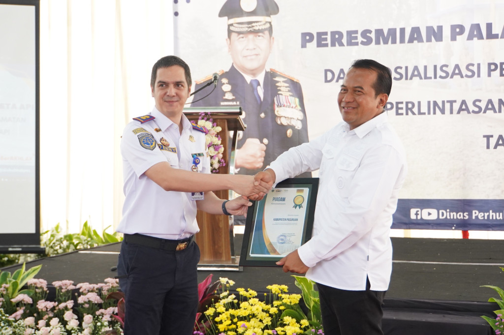 Peresmian Palang Pintu Kereta Api di Bangkodir Bangil