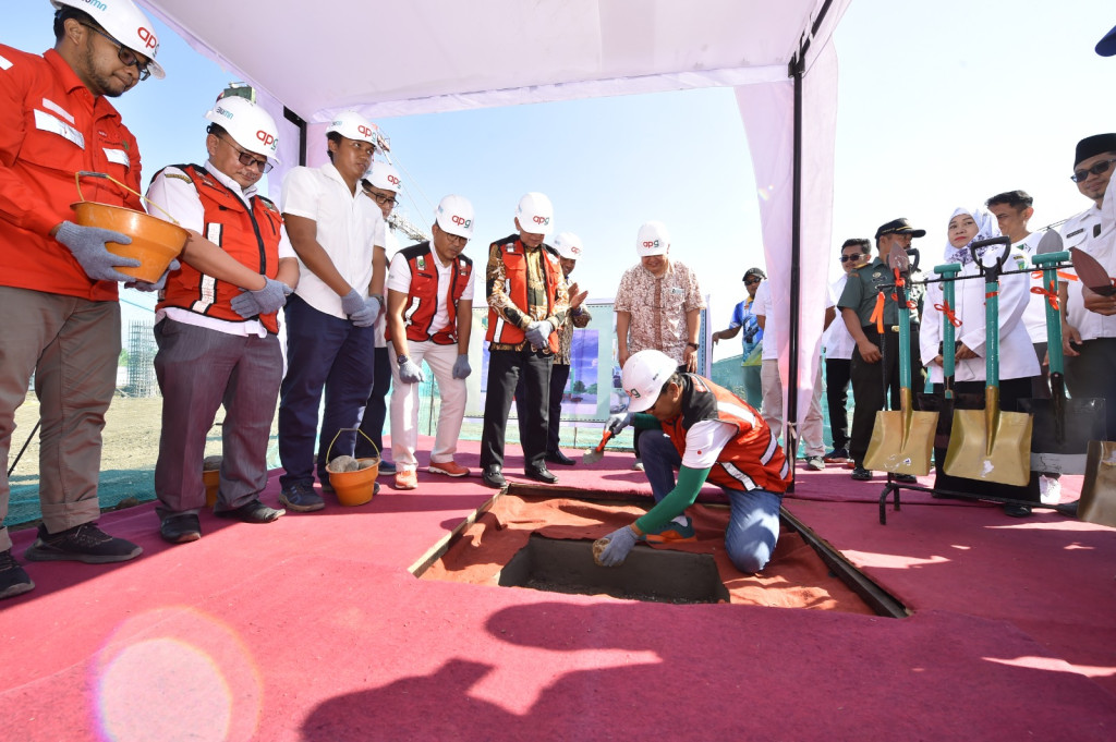 Peletakan Batu Pertama RS Hermina