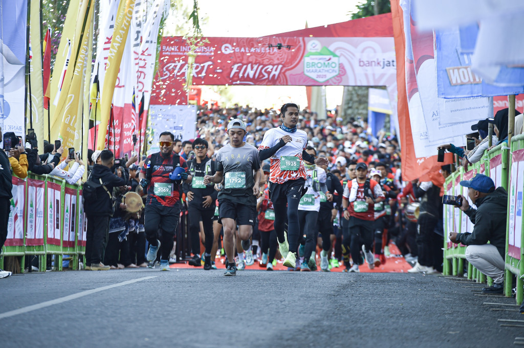 Perhelatan Bromo Marathon 2025 di Pelataran Bromo Tosari