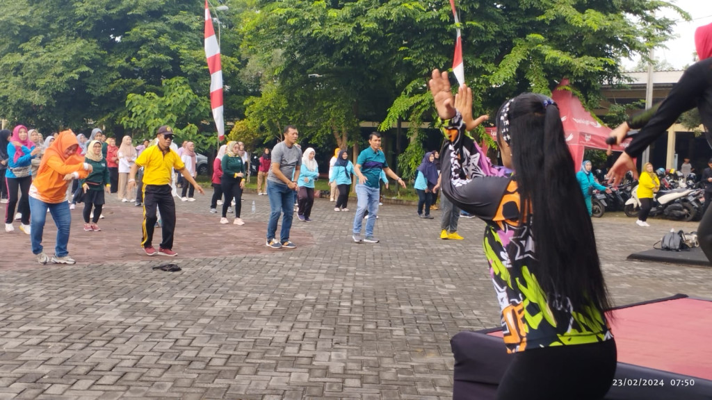 Senam bersama spesial event Festival Durian 2024 di Halaman Bangkodir