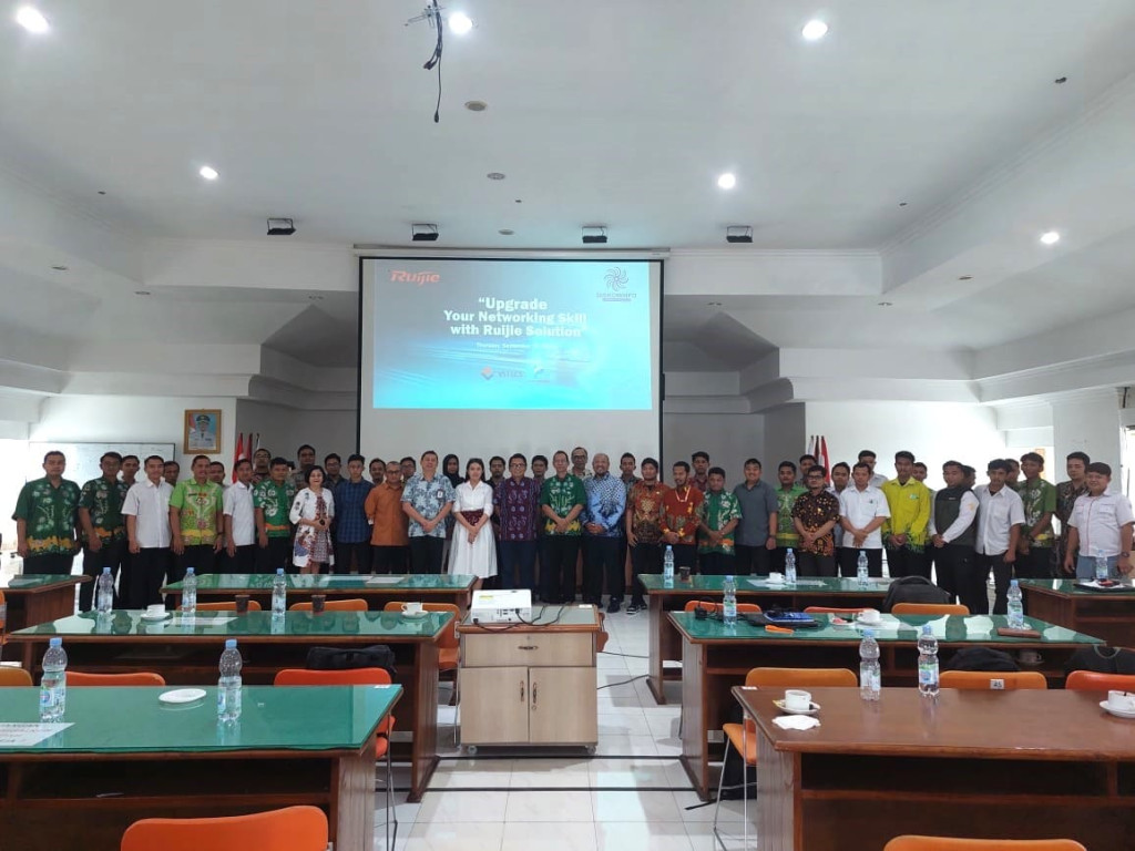 Workshop Peningkatan Sumber Daya Manusia di Bidang Teknologi dan Jaringan