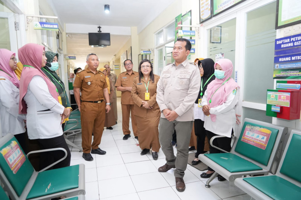 Kunjungan Pj. Bupati Pasuruan di OUBF Puskesmas Gondangwetan