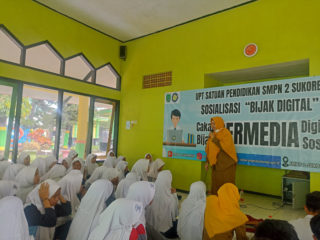 Sosialisasi Bijak Digital di SMPN 2 Sukorejo