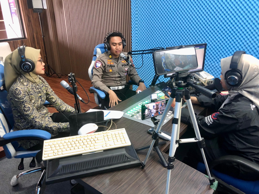 Talkshow Radio - Implementasi Peraturan Polisi No. 02 Tahun 2023 terkait Persyaratan Kepesertaan JKN Aktif Bagi Pemohon SIM