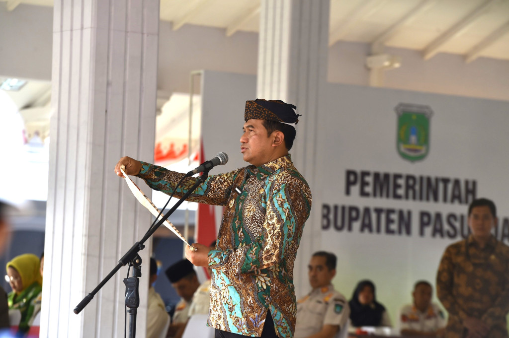 Apel Kirab Pataka Jer Basuki Mawa Beya HUT Jatim ke-79