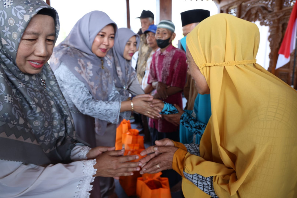 Pengajian Rutin TP PKK di Desa Kepulungan Gempol